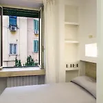 Guesthost - Largo Leopardi Modern Roma